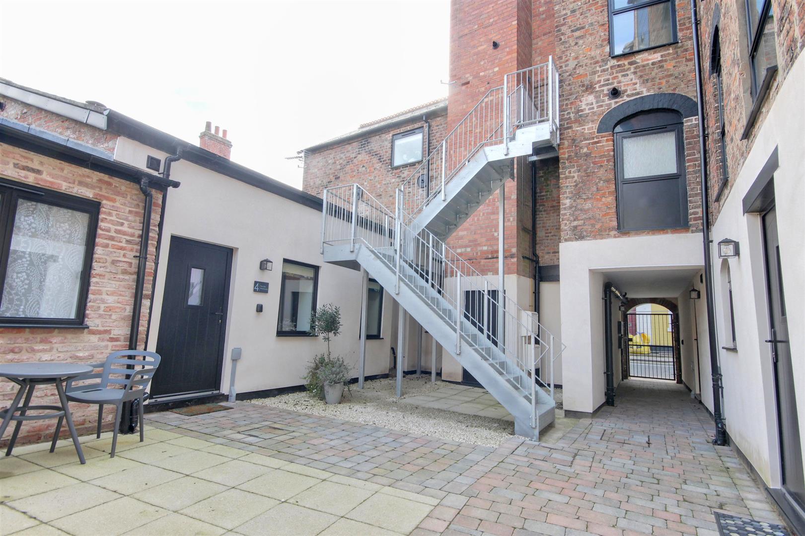 27 Lairgate, Beverley